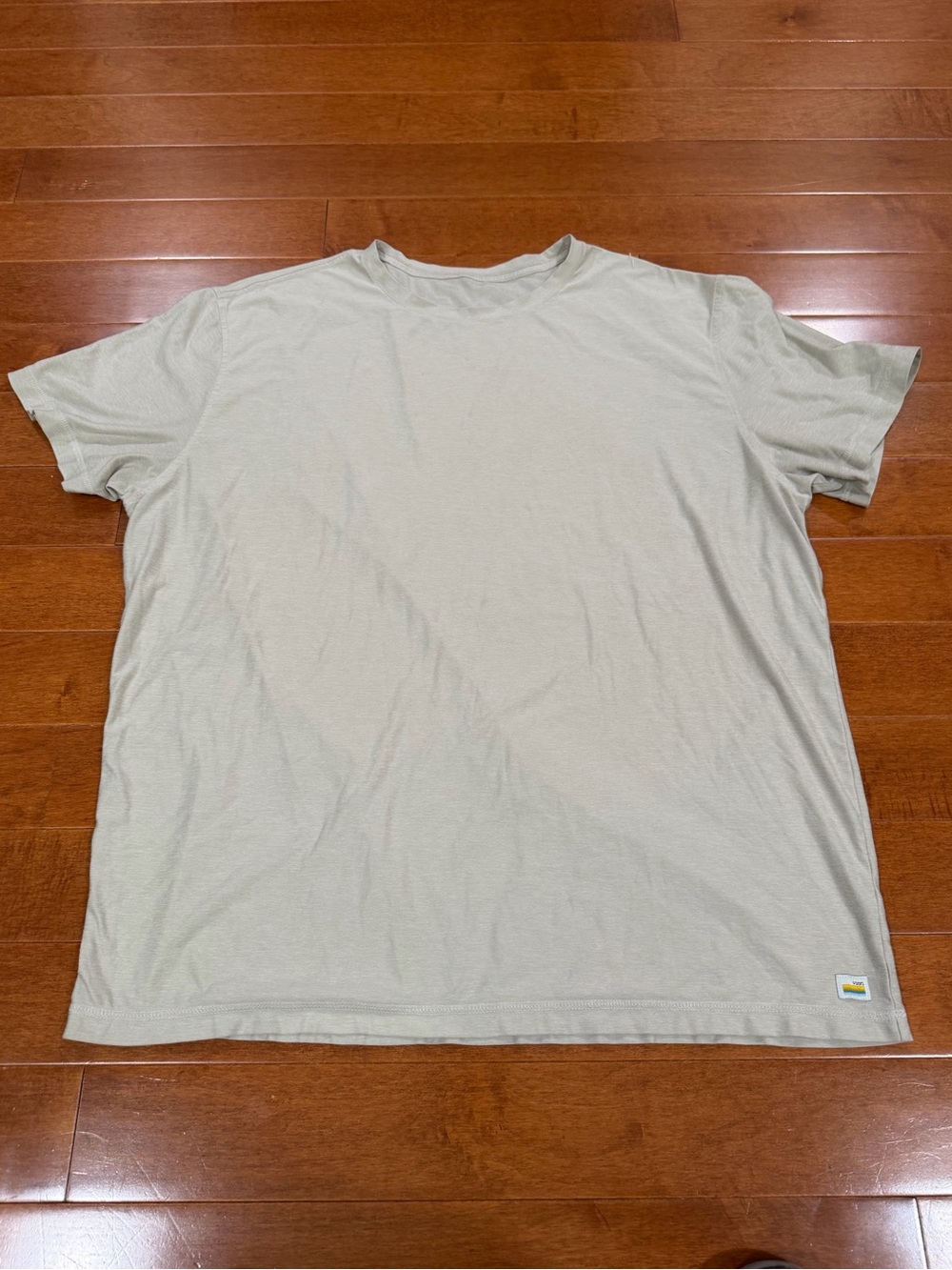 Vuori Men’s V126 Heather Beige Short Sleeve Strato Tech Tee Top Sz. XXL